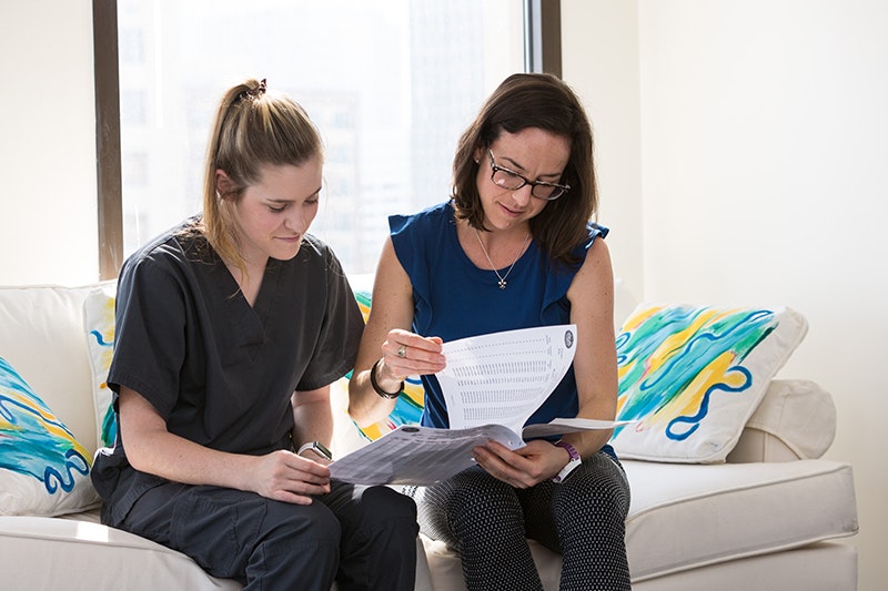 Tulane University faculty member mentoring a student